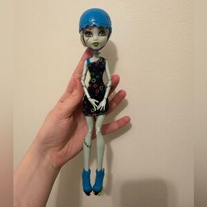 Monster High G1 Roller Maze Frankie Stein